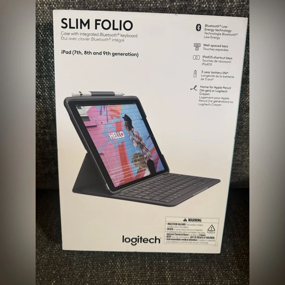*BRAND NEW* Logitech slimfolio iPad case with keyboard. Still in box never used.
